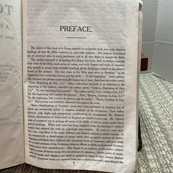 Nave's Topical Bible: A Digest of the Holy Scriptures 1962 Thumb Indexed - Picture 9 of 12